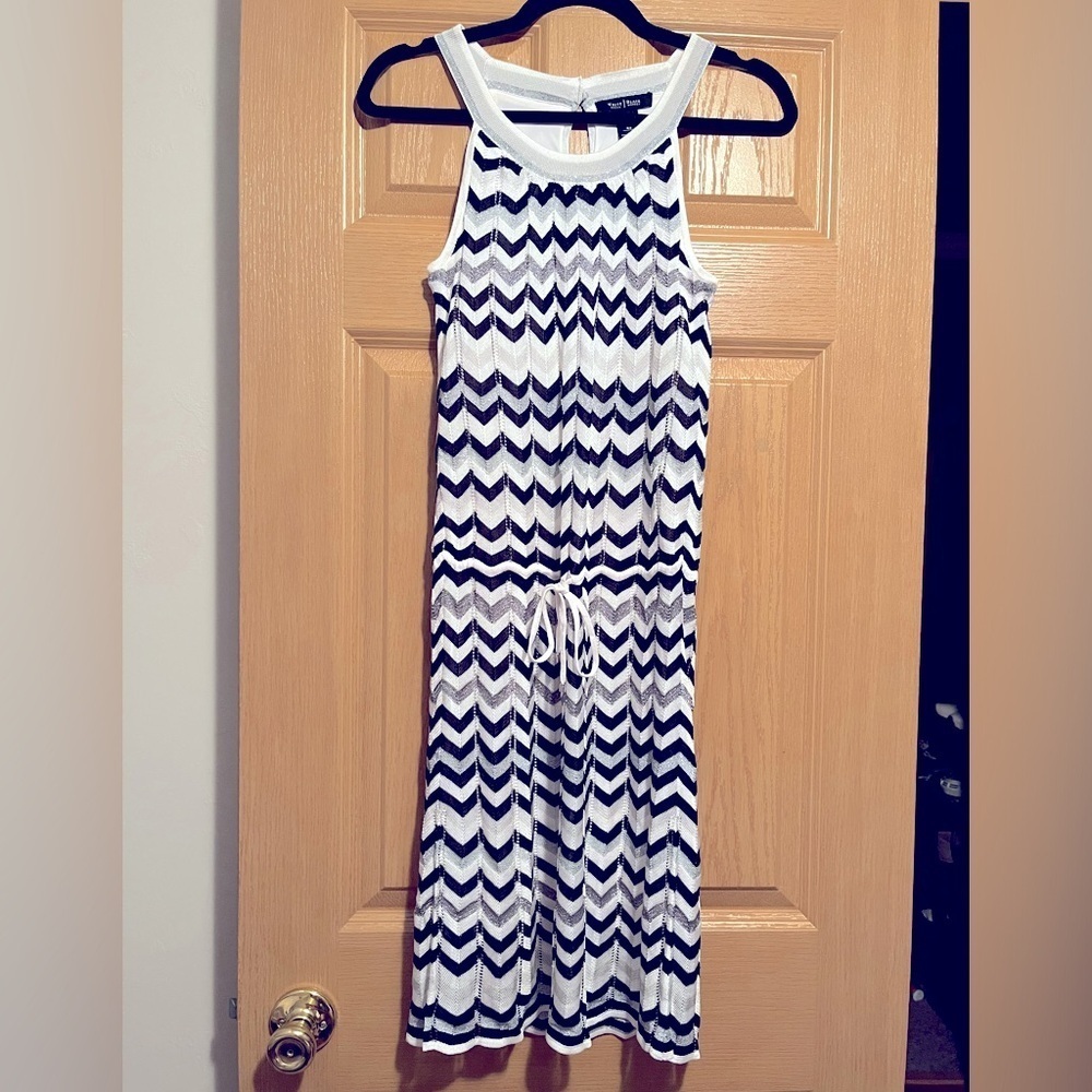 White House Black Market Knit Chevron Print Dress